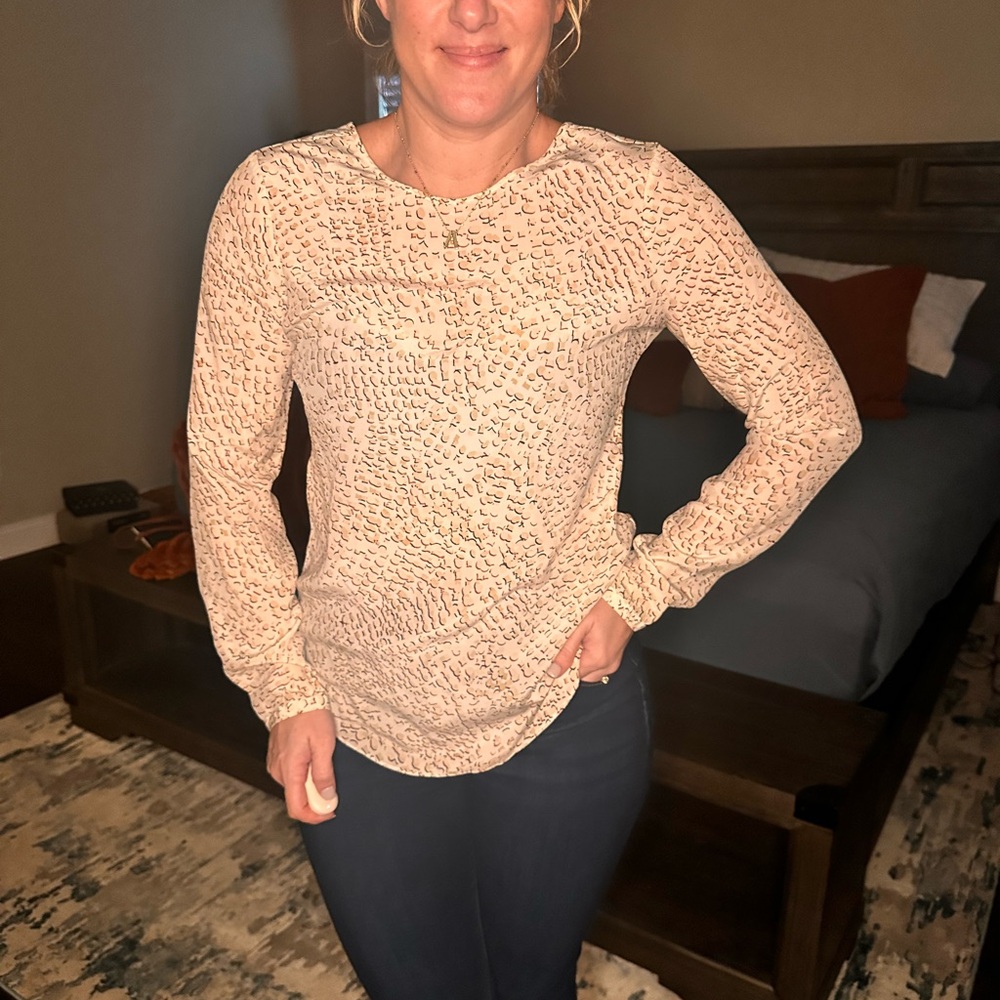 Women's Cream Patterned Top